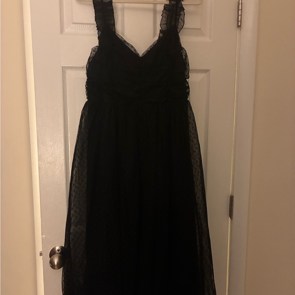Lulu's Black Midi Dress